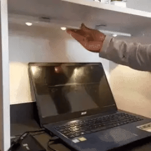 Lámpara LED Inteligente con Sensor de Movimiento